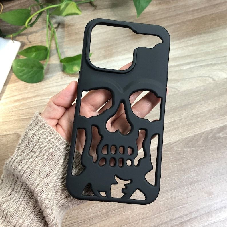 Skull Case -iPhone Only