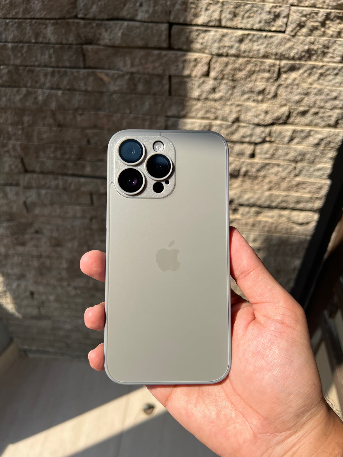 AG Glass-Natural Titanium- Grey - iPhone 15 Plus