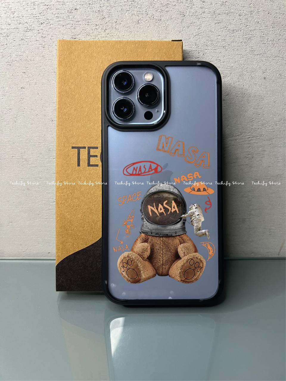 NASA- Black borders - iPhone 11 Pro